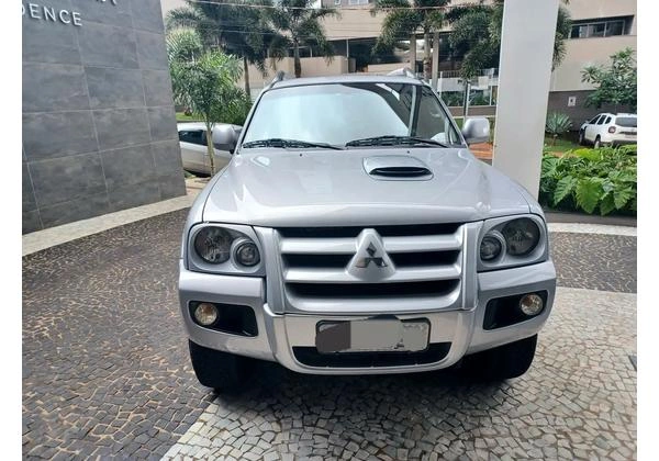 PAJERO SPORT FLEX, 205CV, O MAIS NOVO DO BRASIL.