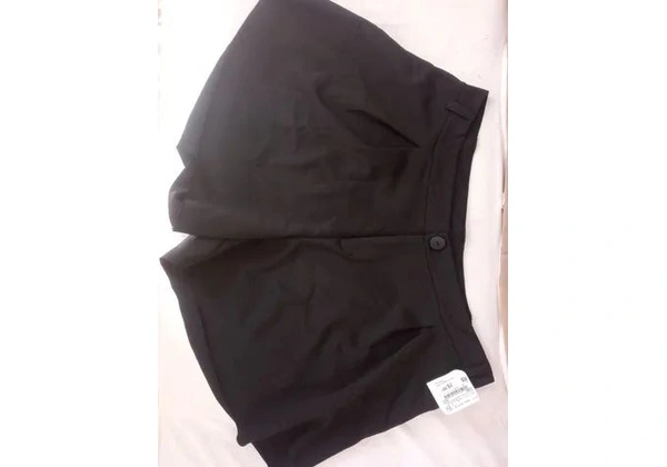 Shorts preto novo