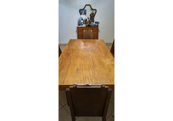 Mesa peroba rosa vendo