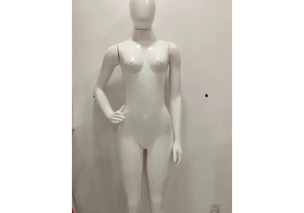 Manequim feminino