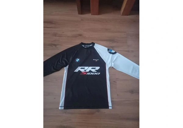 Blusa esportiva