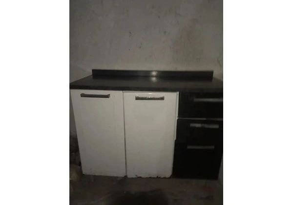 Armário de cozinha usado