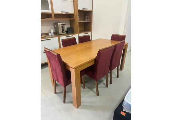 Mesa de Jantar 1, 80 x 0, 80 + 6 Cadeiras de Madeira Maciça Estofadas em Veludo - Sofisticaç