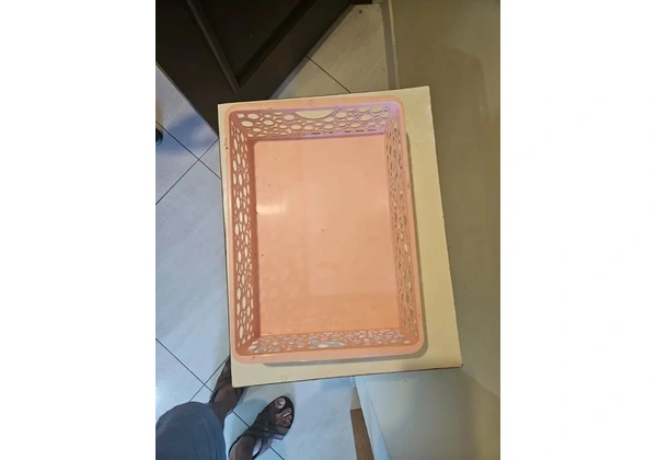 Bandeja rosa de plástico