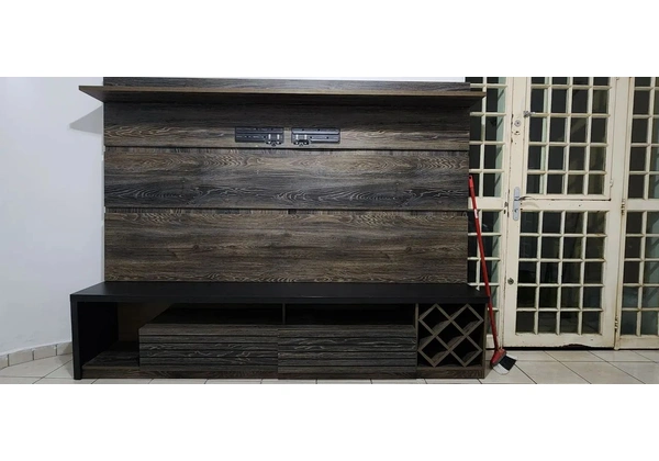 Painel em MDF 2.4 metros