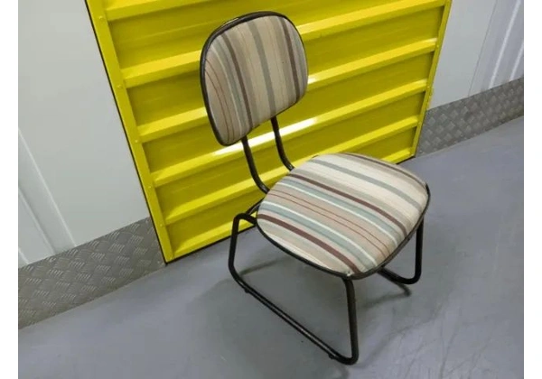 Cadeira de jantar estofada fixa s/ braços em Estofado / Aço Bege 83 cm x 46 cm x 52 cm