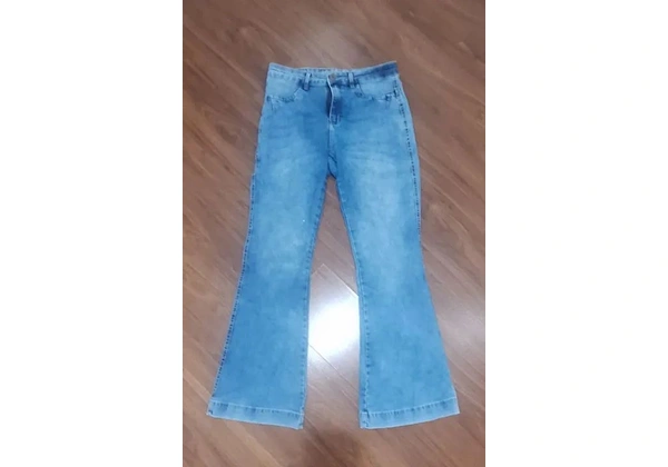 Calça jeans 42 boca larga