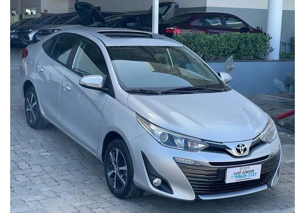 YARIS XLS COM TETO SOLAR 2020 IMPECÁVEL