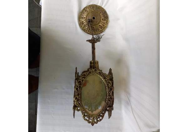 Lustre antigo de bronze (1 soquete)