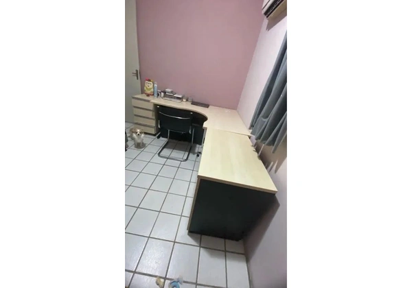 Mesa de escritório + armário 2 portas + gaveteiro Mareli