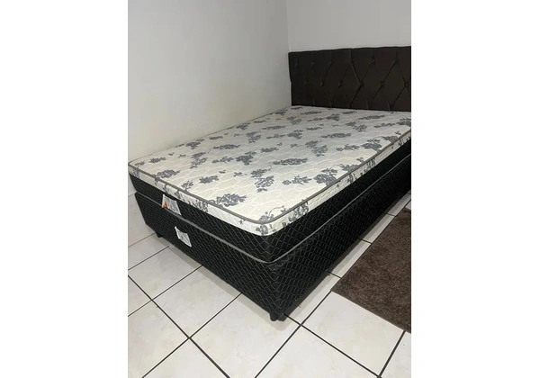 Cama box casal tamanho padrão