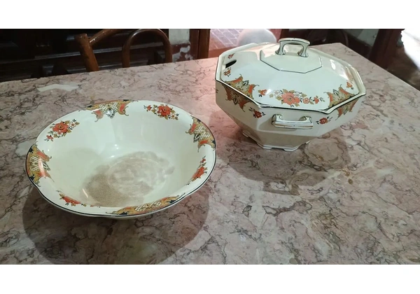 Louças Sopeira e Aparelho de Jantar