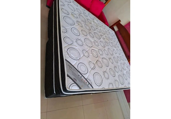 Cama Box King molas ensacadas