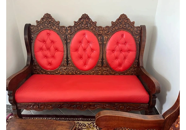 Conjunto de sofá em madeira maciça - estilo colonial
