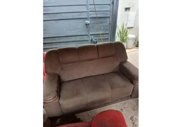 Vendo sofá 2 e 3 lugares usado 5 meses de uso