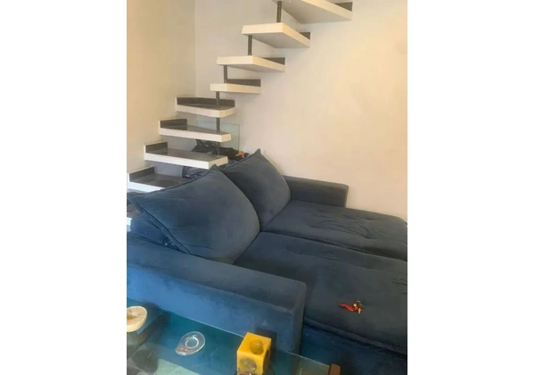 Sofa retrátil sem detalhes