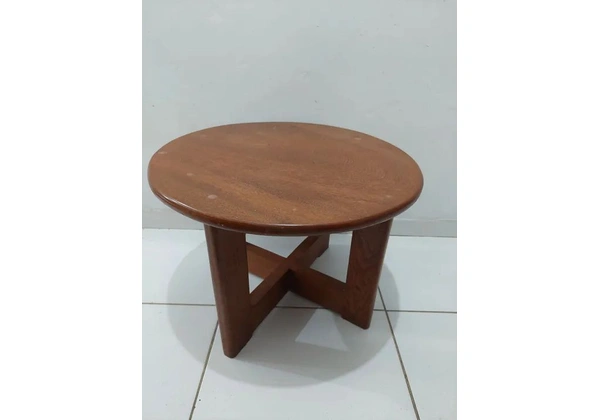 Mesinha de Angelim