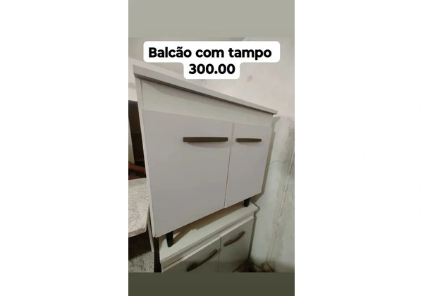 Balcão com tampo