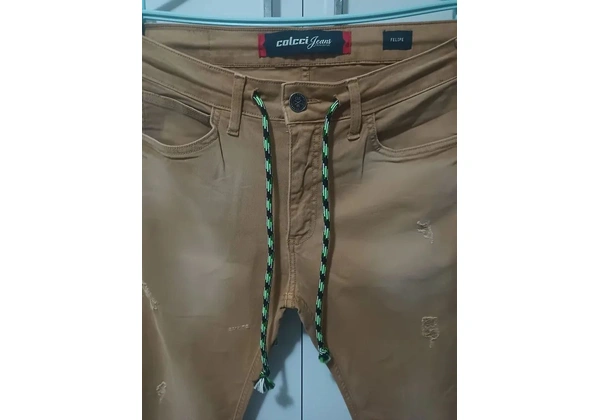 Calça Colcci - Modelo Felipe em sarja estornada - Original - Tam 40