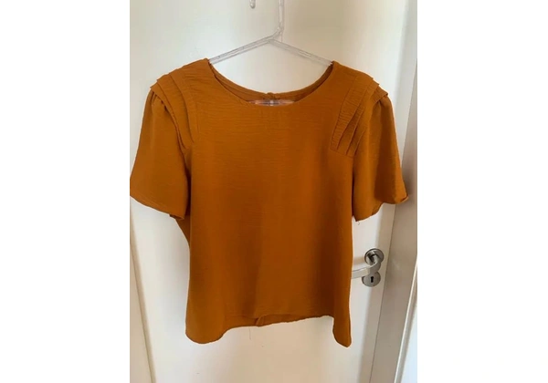 Blusa marrom