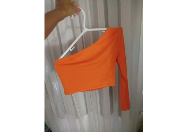 Blusa Laranja cropped estilo 