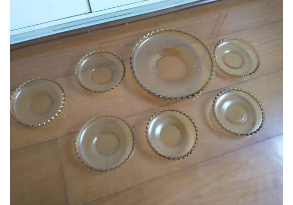 Conjunto de pratos