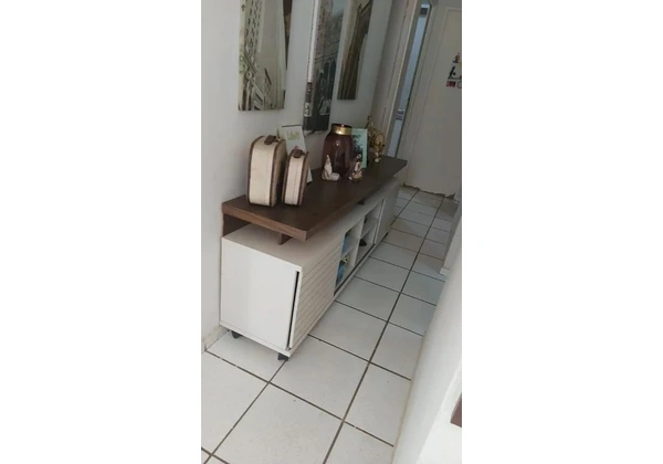 Rack, tapete e mesinha de centro