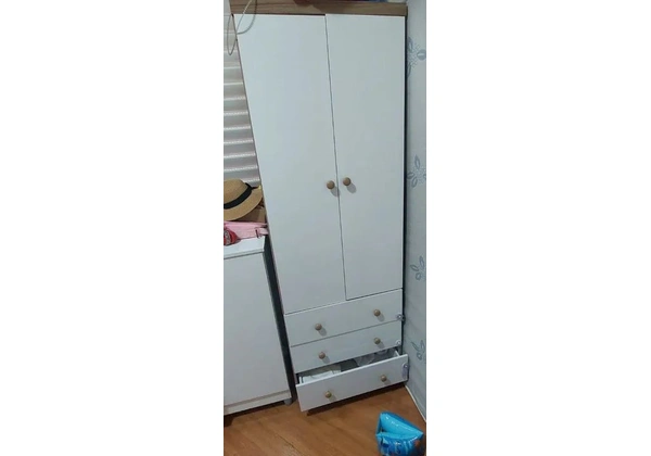 Lindo Guarda Roupa Infantil