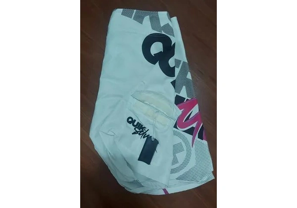 Bermuda quiksilver peça única raridade