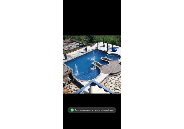 Piscina em área externa