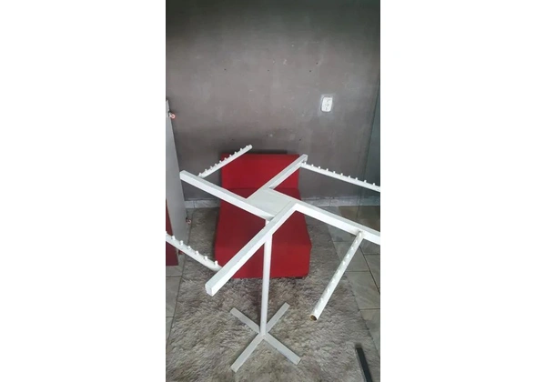 Arara de ferro giratória 270.00