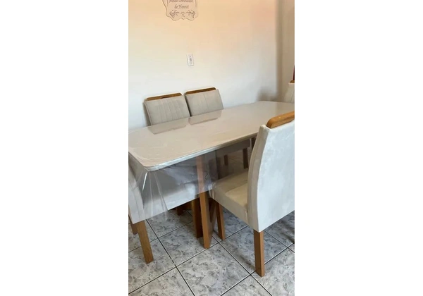 Mesa de 6 cadeiras