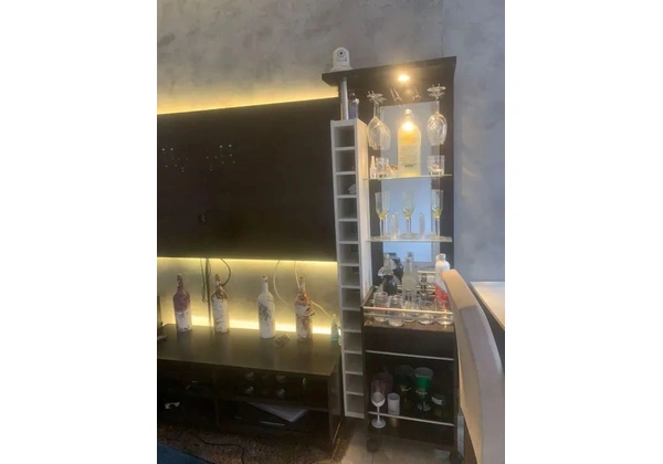 Rack com painel e bar