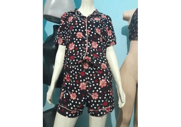 Pijamas, produção própria vendemos no varejo e atacado aceitamos cartão e parcelamos.