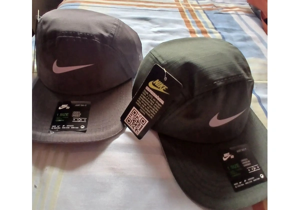 2 Bonés Nike Unissex