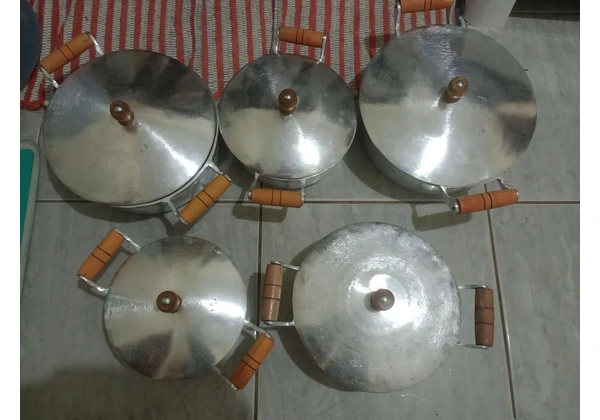 Jogo de panela de alumínio