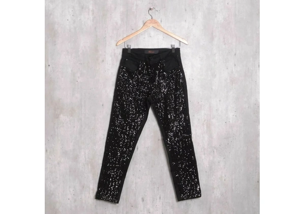 Calça jeans preta Byz paetês