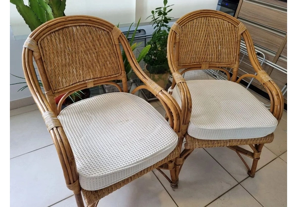 Cadeiras de Rattan Natural - Armando Cerello - Elegância e Conforto