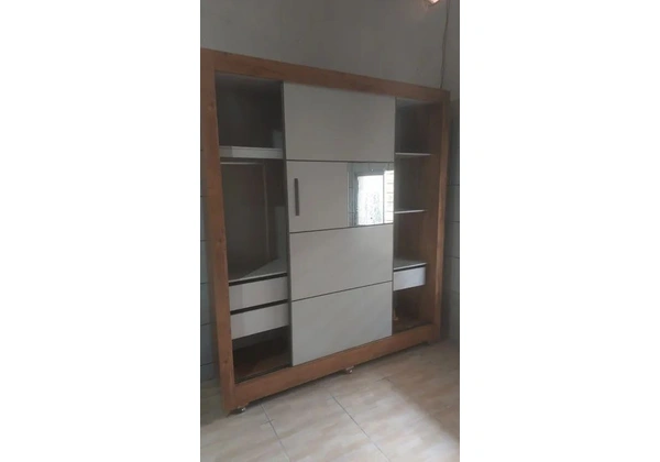 Guarda-roupa