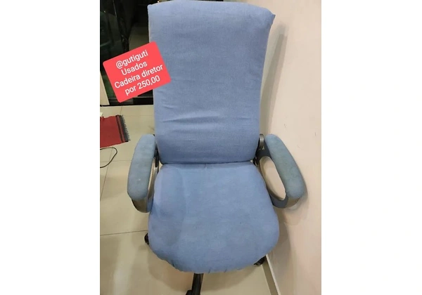 Cadeira diretor por 250, 00