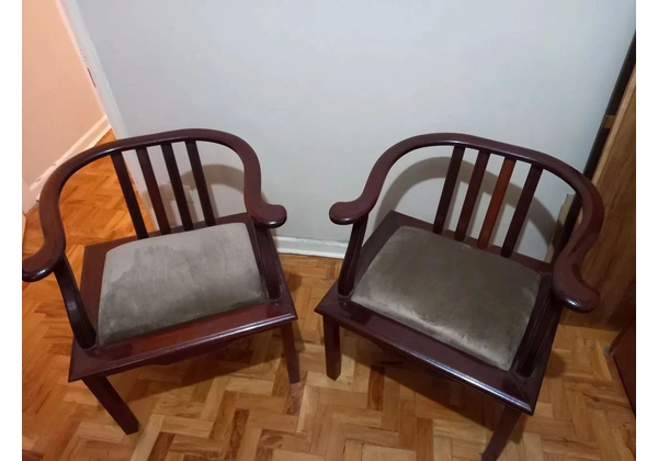 Cadeiras poltronas vintage antigas peroba maciça