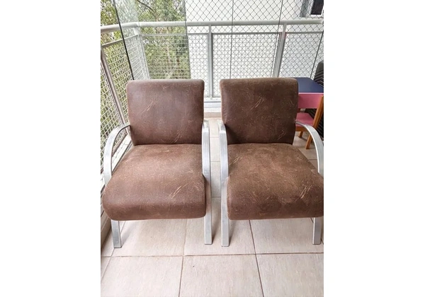 Cadeiras Poltronas decorativas marrom