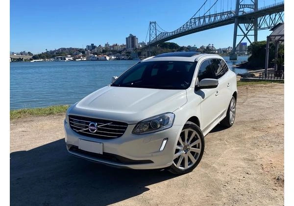 Volvo XC60 T5 Inscription Baixa km