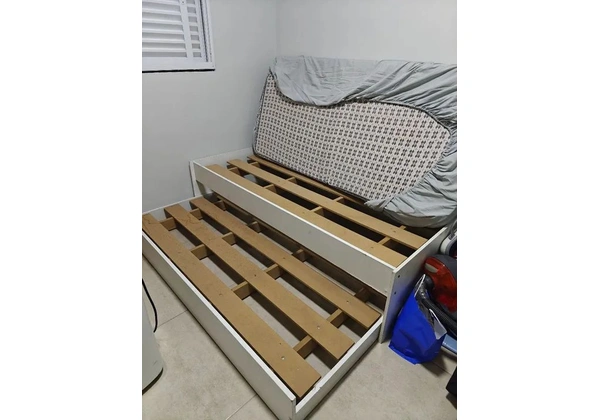Bi cama solteiro! Novíssima!!