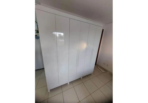 GUARDA-ROUPA ESPANHA