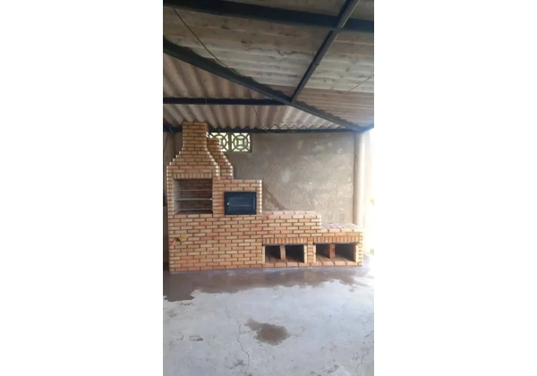 Churrasqueira de tijolinho avista