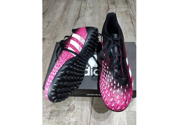 Chuteira Adidas society original Nova