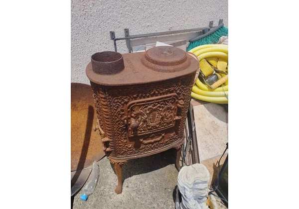 Fogão a Lenha/ Lareira Antigo