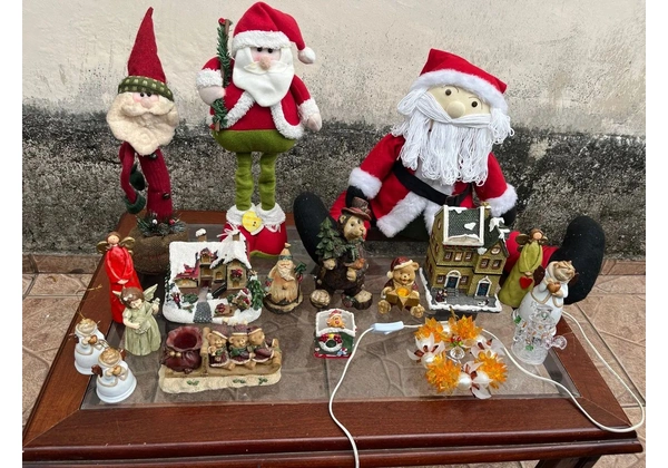Lote de enfeites de Natal