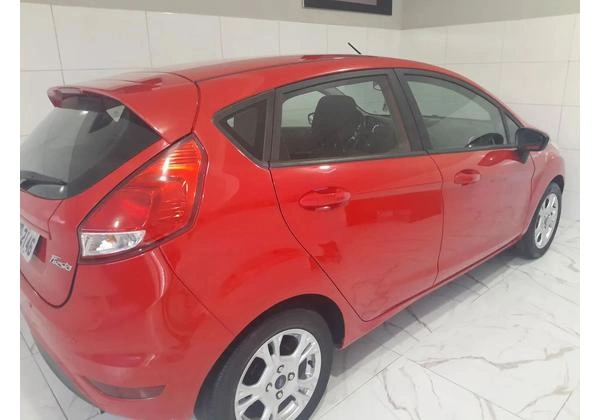 New fiesta 2015 1.6 manual vendo troco finacio